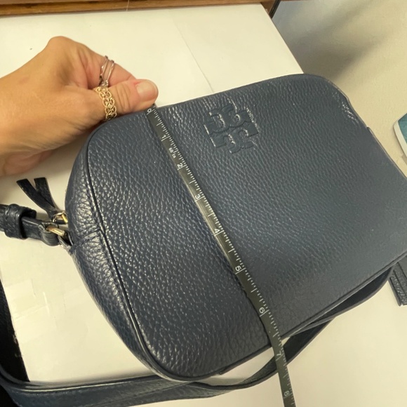 Tory Burch Leather Thea Navy Blue Camera Bag - Picture 8 of 9